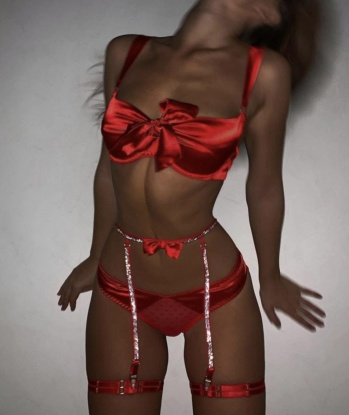 Нина, 25 лет, 2 размер груди